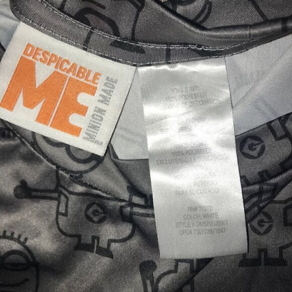Despicable Me Boys Shirt: Small - Picture 2 of 3